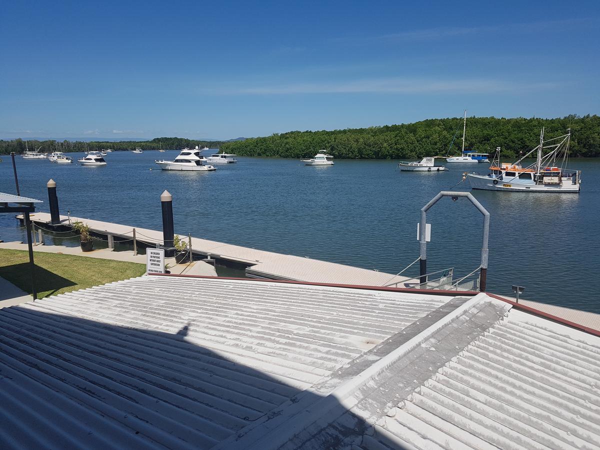 Lucinda Fishing Lodge エクステリア 写真